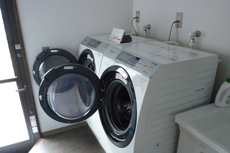 1階 ランドリー