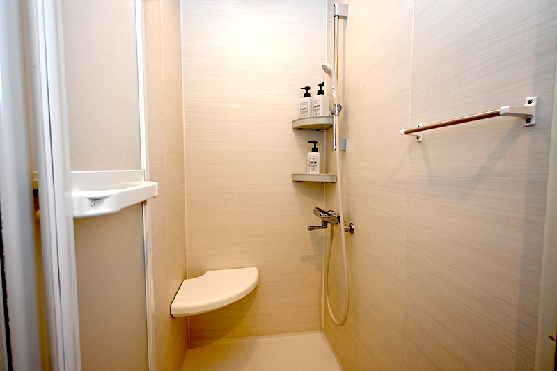 2階 シャワー室